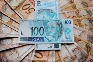Dinheiro, nota de R$100